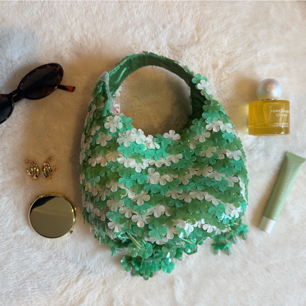 Green and white flower beaded bag